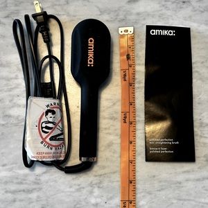 Amika Polished Perfection Mini Straightening Brush - Black